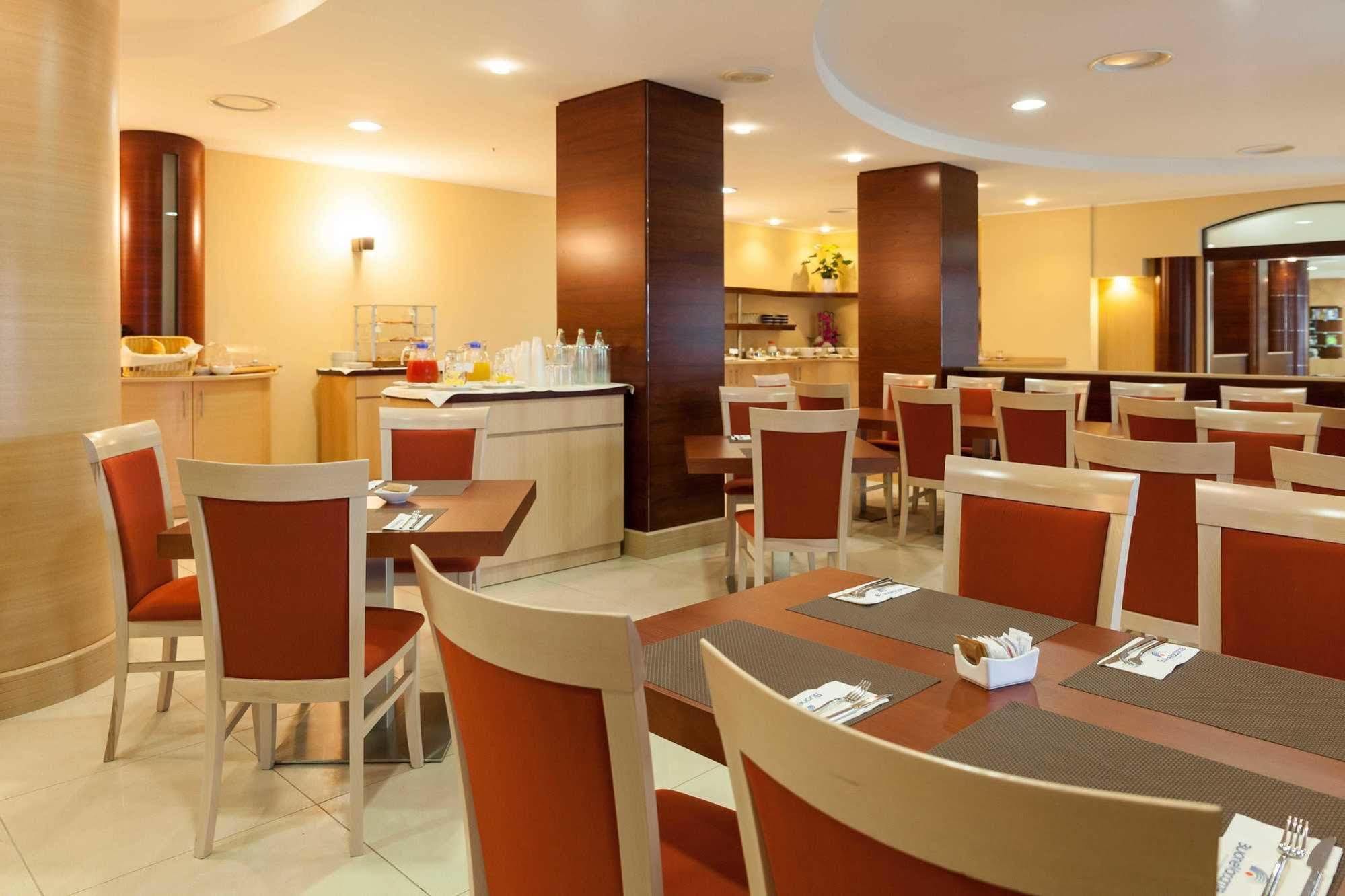 Bv President Hotel Rende Esterno foto