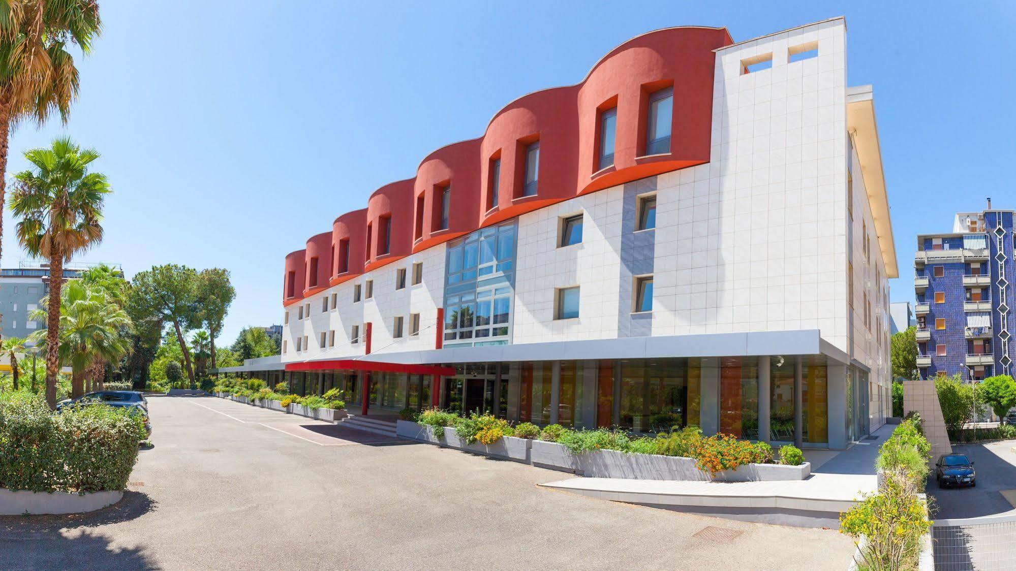 Bv President Hotel Rende Esterno foto